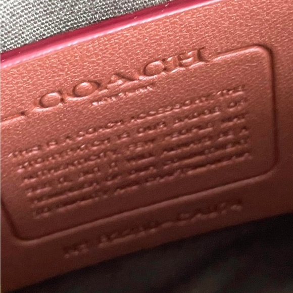 CA074 - Coach Charter Crossbody with Hybrid Pouch in Signature Leather - Picture 14 of 15